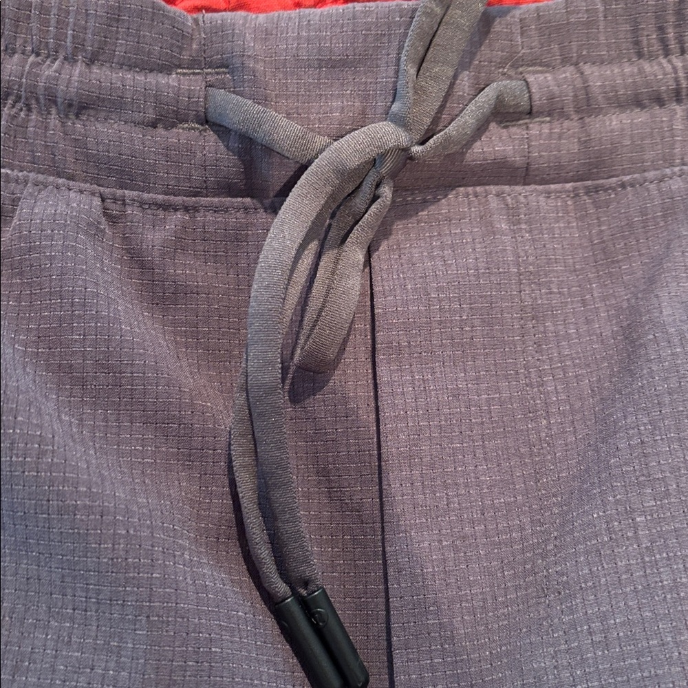 lululemon athletica Men's Blue Athletic Shorts - Picture 2 of 6